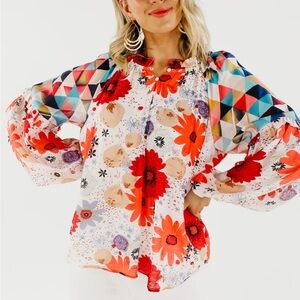 SALE! [Fate] Flowery Henley NWOT Small Oversized